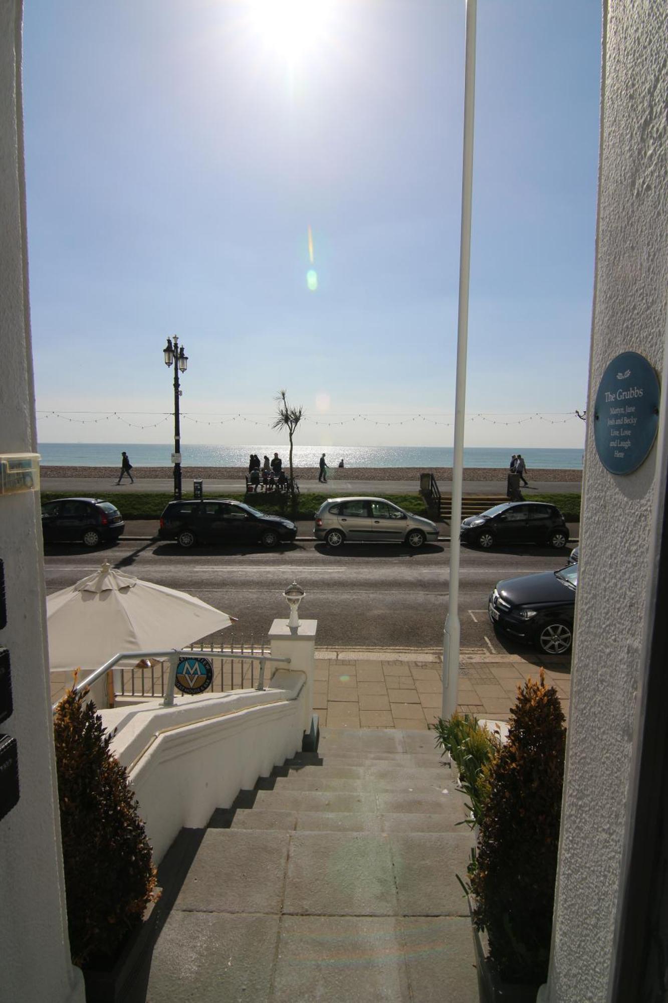 Marine View Guest House Worthing Exterior photo